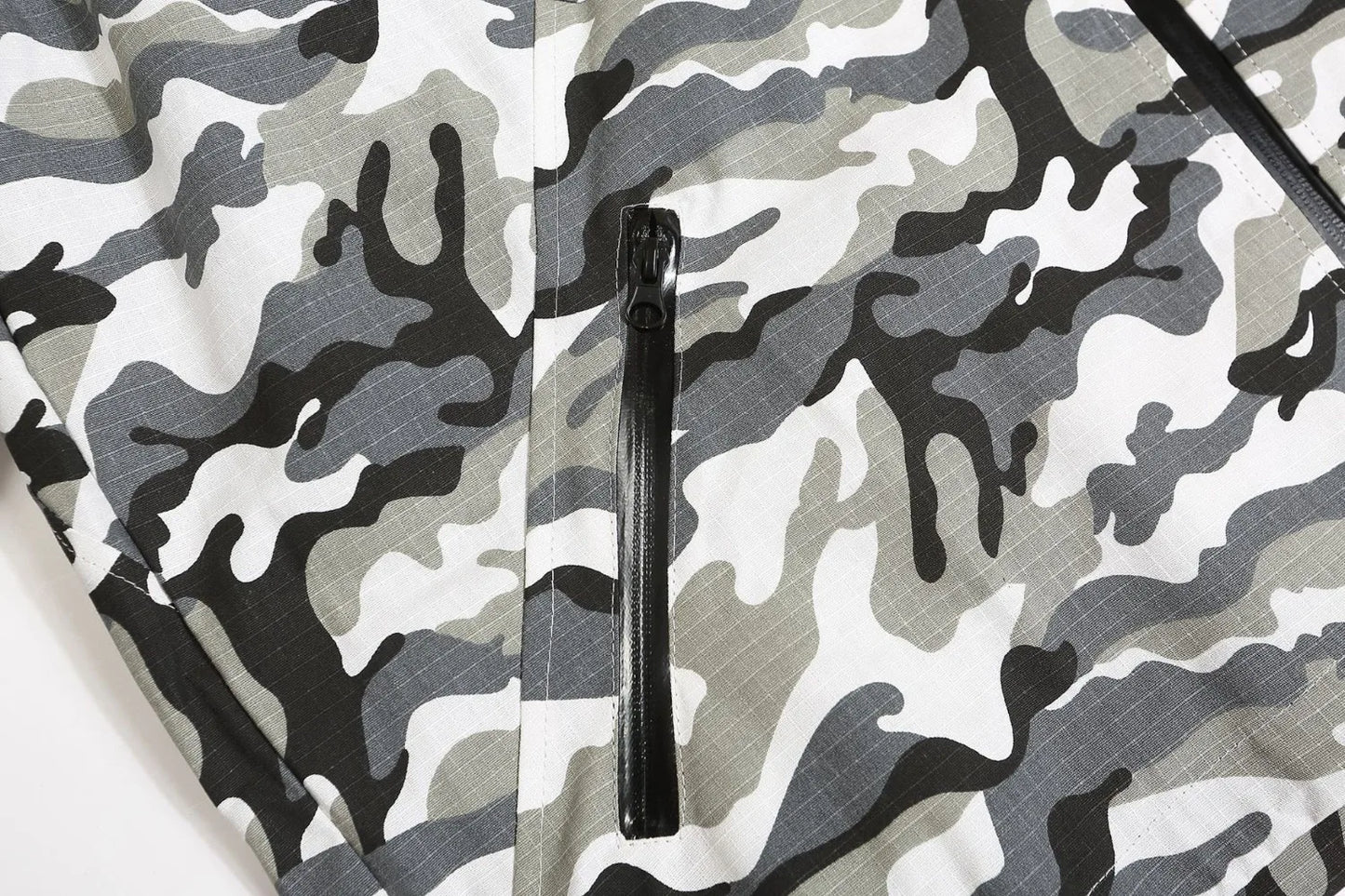 UNCLEDONJM Camouflage Outdoor Jacket