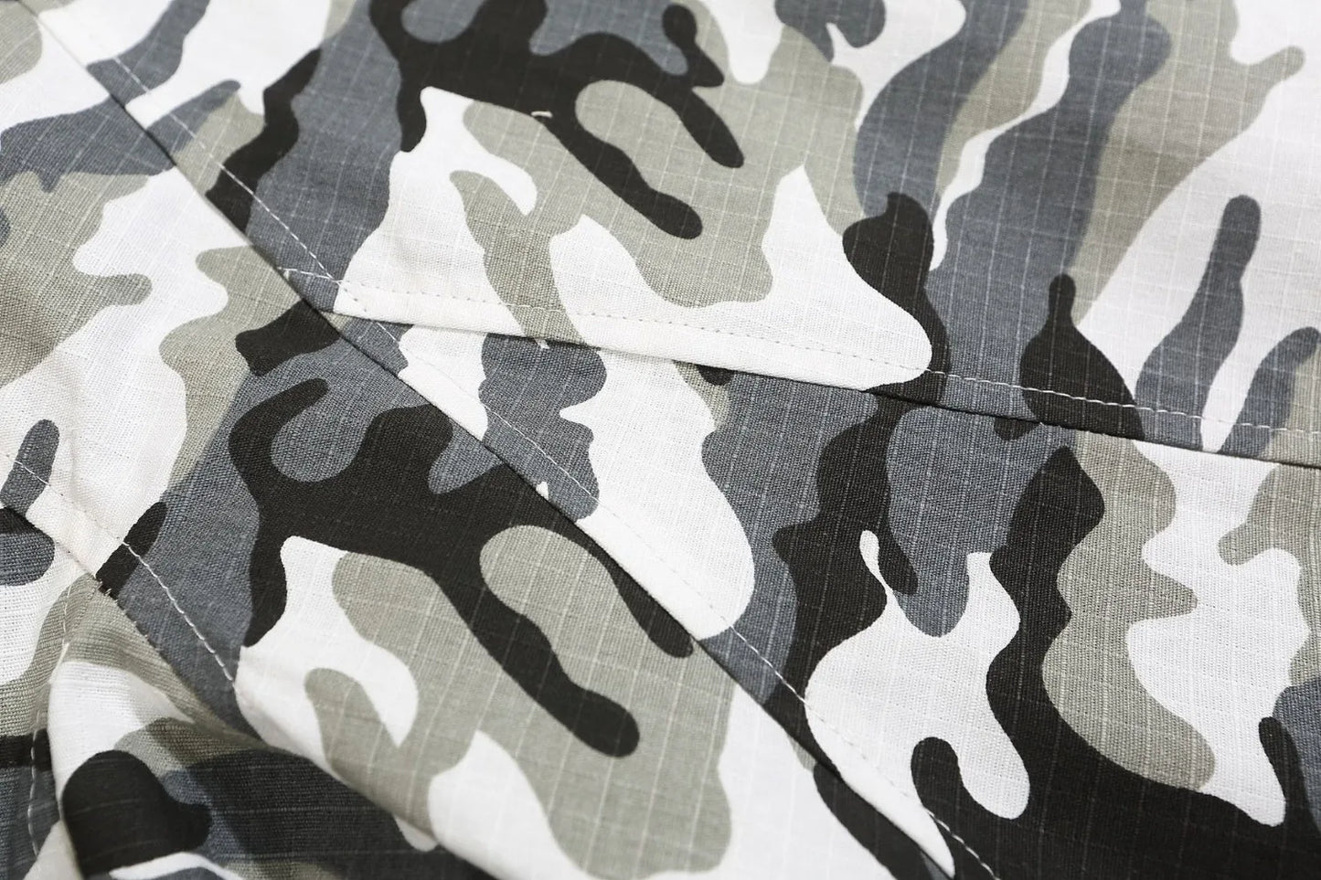 UNCLEDONJM Camouflage Outdoor Jacket